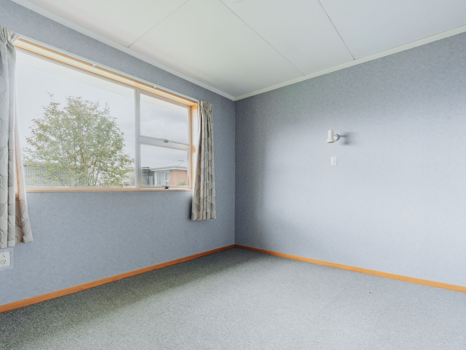 12 Cowper Street, Milton