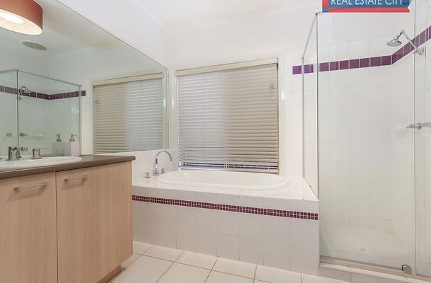 72 Axminster Drive, Craigieburn