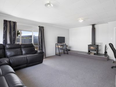 6 Yates Street, Otaki Beach