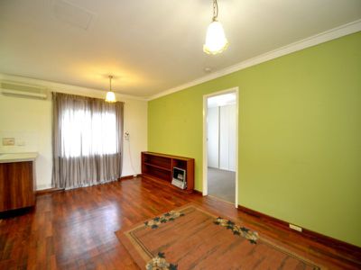 7 Bywood Way, Lynwood