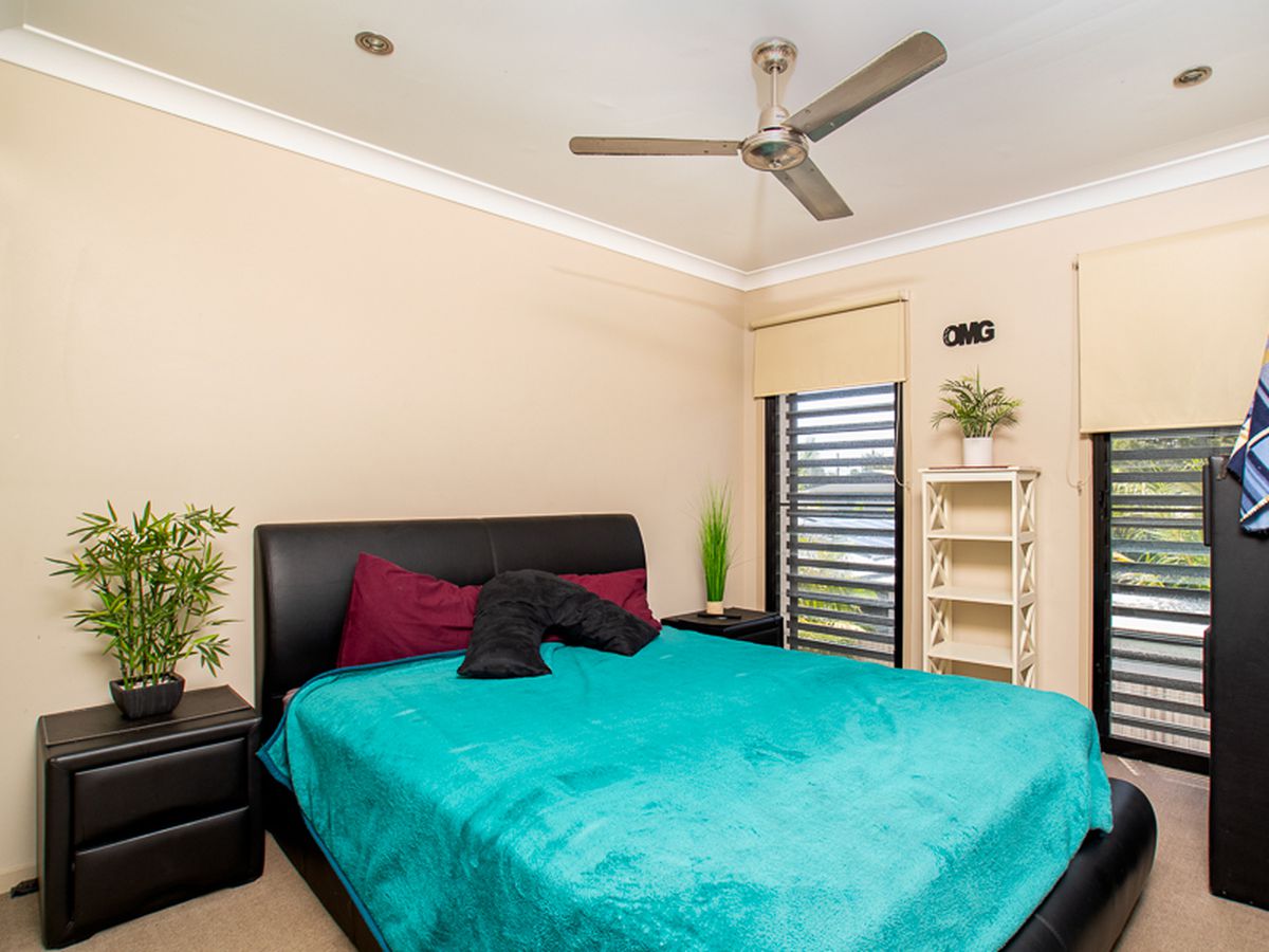 4 / 52 Shell Street, Urangan