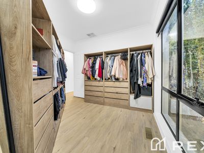 2 Andrew Court, Pakenham