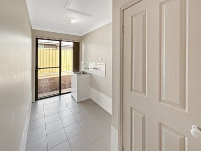 2B Thornett Place, Dubbo