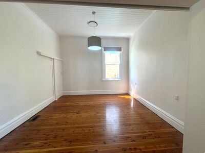 99 Upper Street, Tamworth