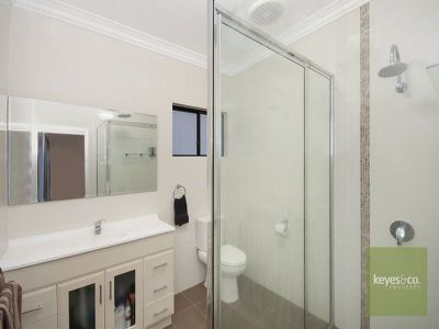 30 Shoalmarra Drive, Mount Low
