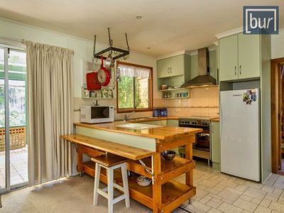 330 Simpson Road, Kergunyah