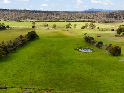 646 Long Plains Road, Bridgenorth