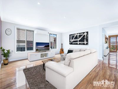 30 Sagan Drive, Cranbourne North