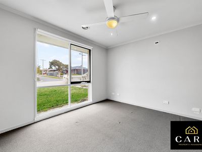 53 Springfield Crescent, Hampton Park
