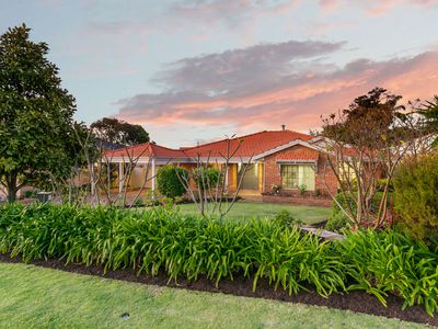 48 Lucraft Gardens, Winthrop