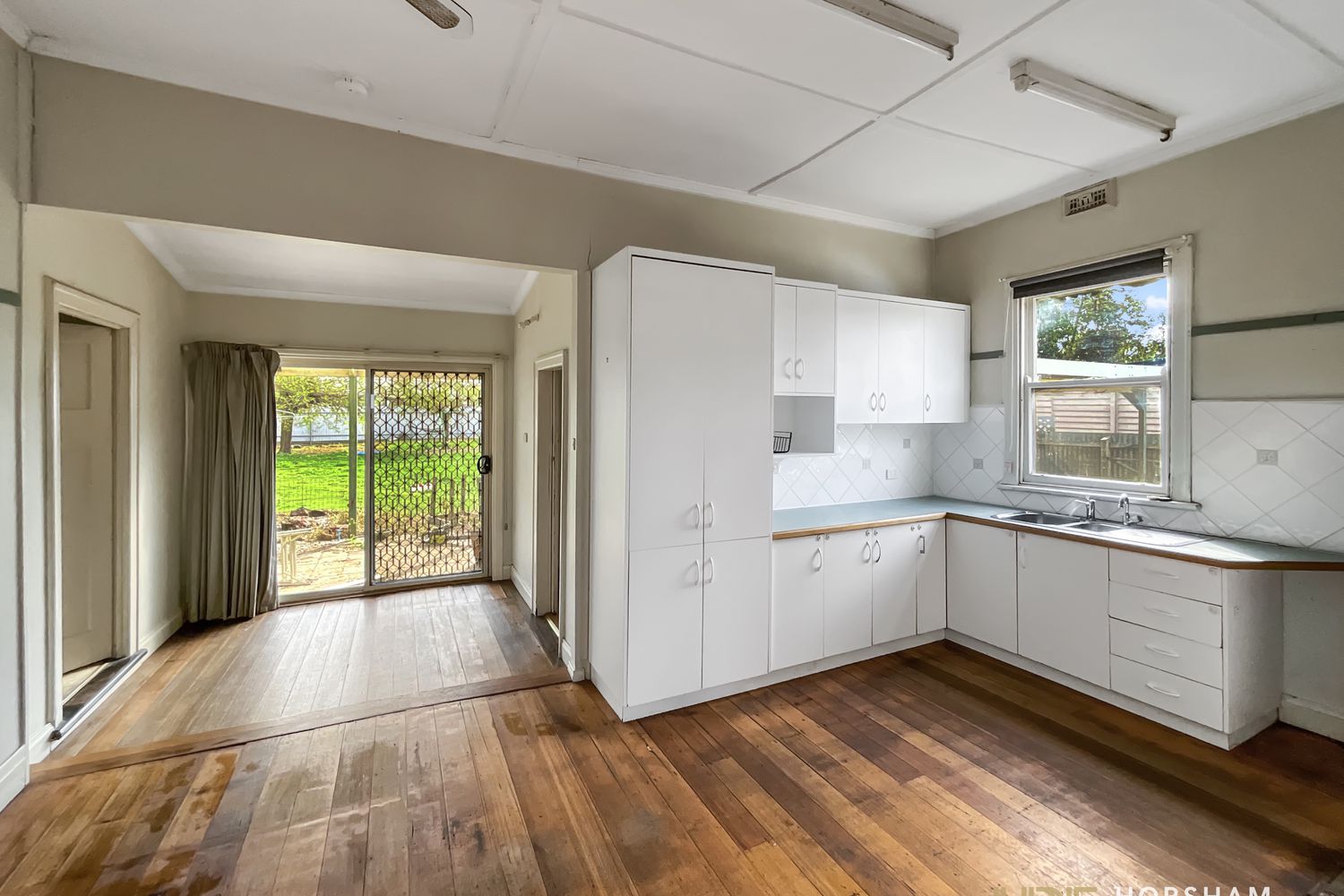 10 Gardenia Street, Horsham