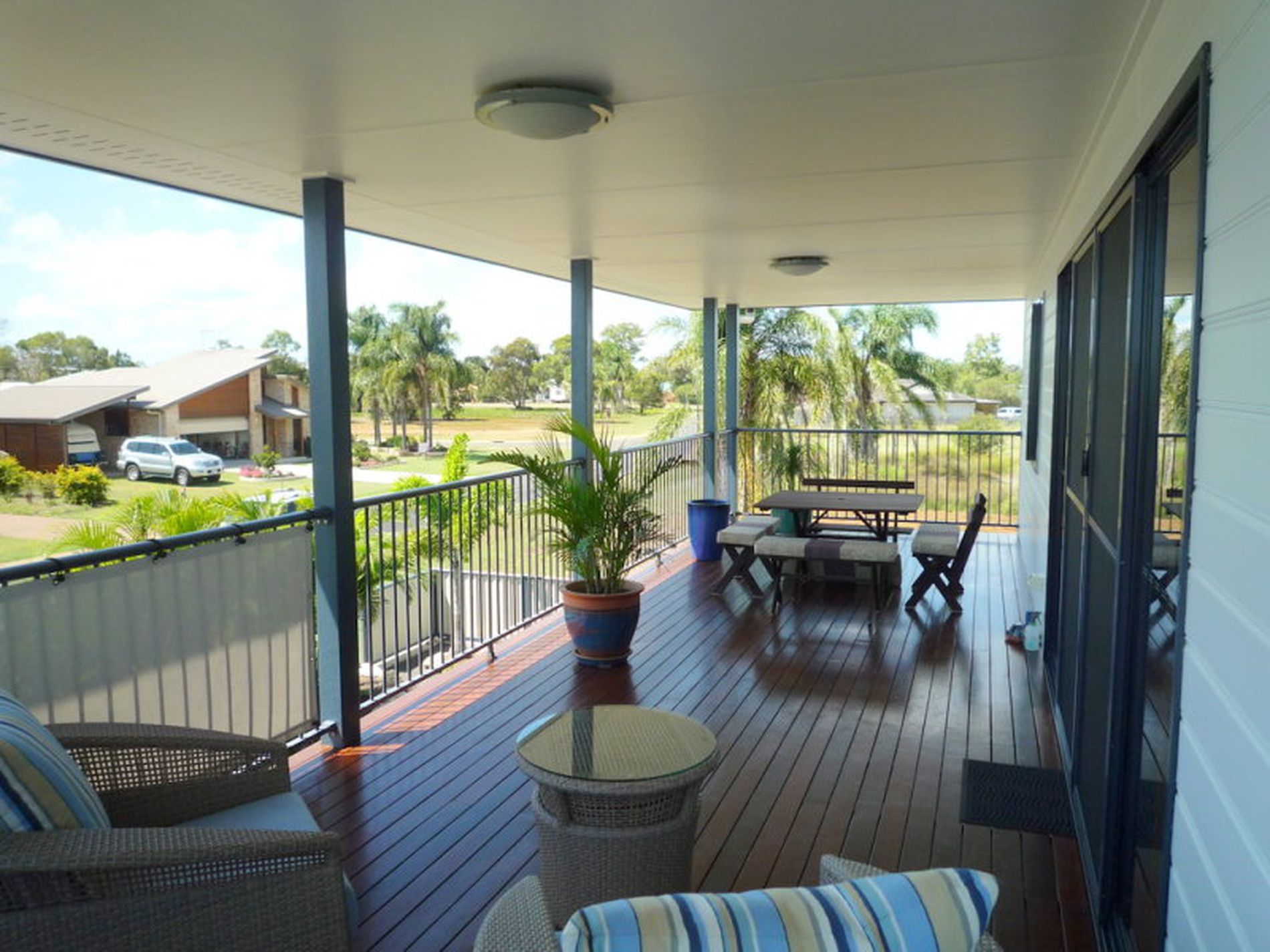 12 Sunset Avenue, Woodgate