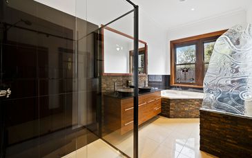 70 WOODS STREET, Beaconsfield