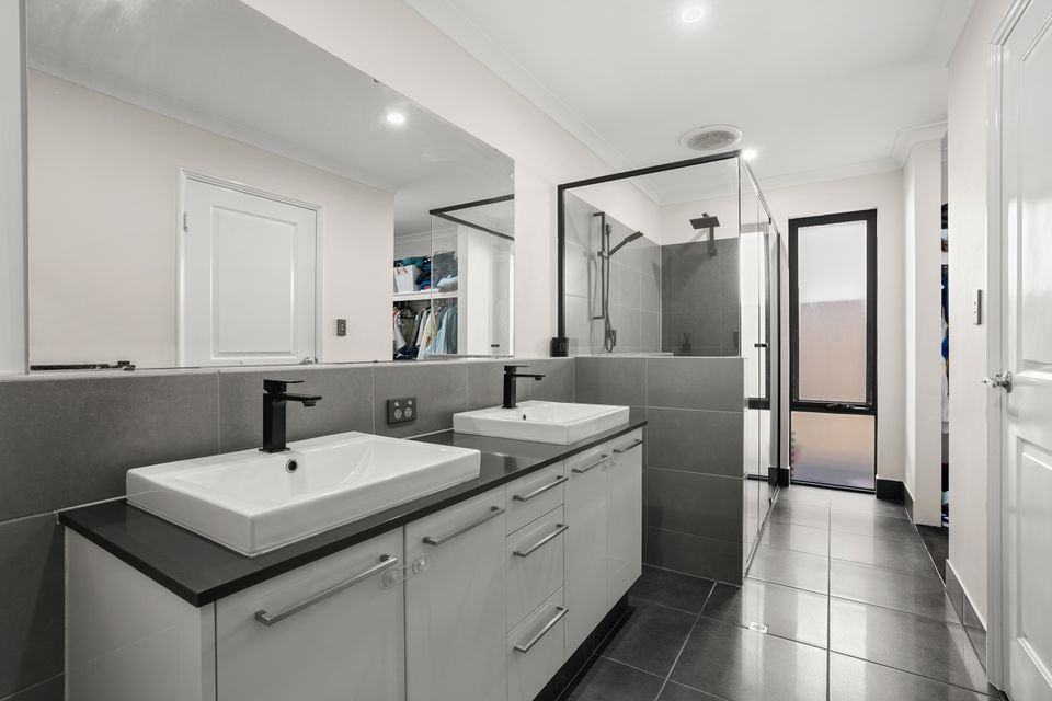 3 MIKADO RISE, Madora Bay