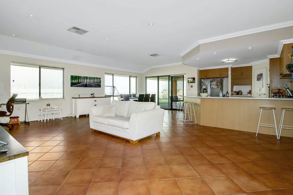 63 Coates Avenue , Baldivis