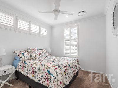 19 / 33 Sickle Avenue, Hope Island