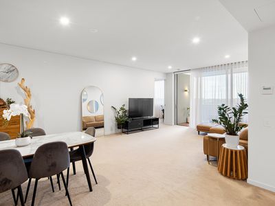 607 / 2 Moreau Parade, East Perth