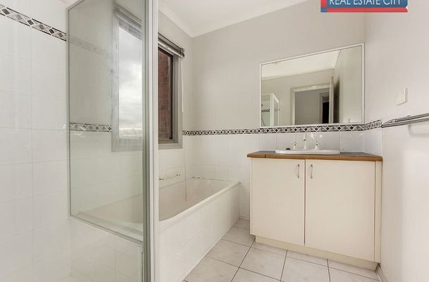 7 Meadowbank Lane, Craigieburn