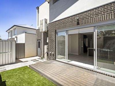 3 / 7 Garnet Street, Essendon West
