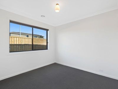 39 Blackwattle Court, Mernda