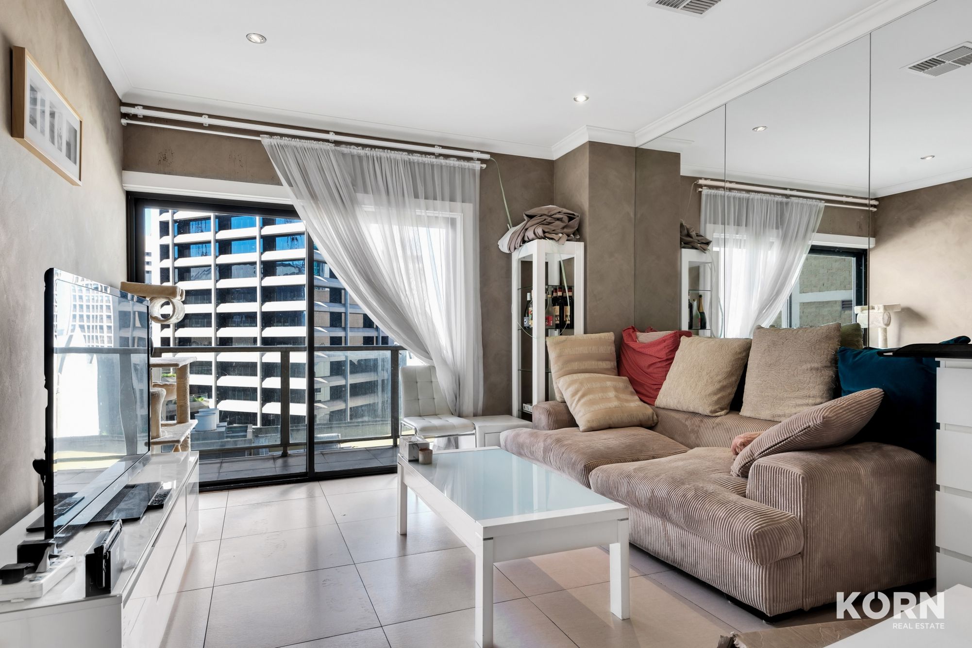 802 / 39 Grenfell Street, Adelaide