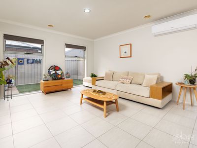 12 CLARENDON AVENUE, Wodonga