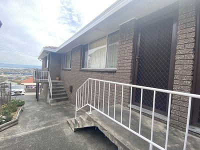 2 / 46a Robertson Street, Port Kembla