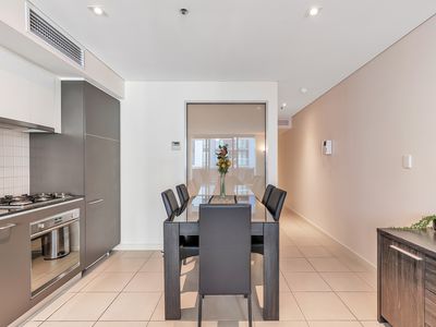 805 / 96 North Terrace, Adelaide