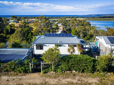 22 Bellbird Crescent, Merimbula