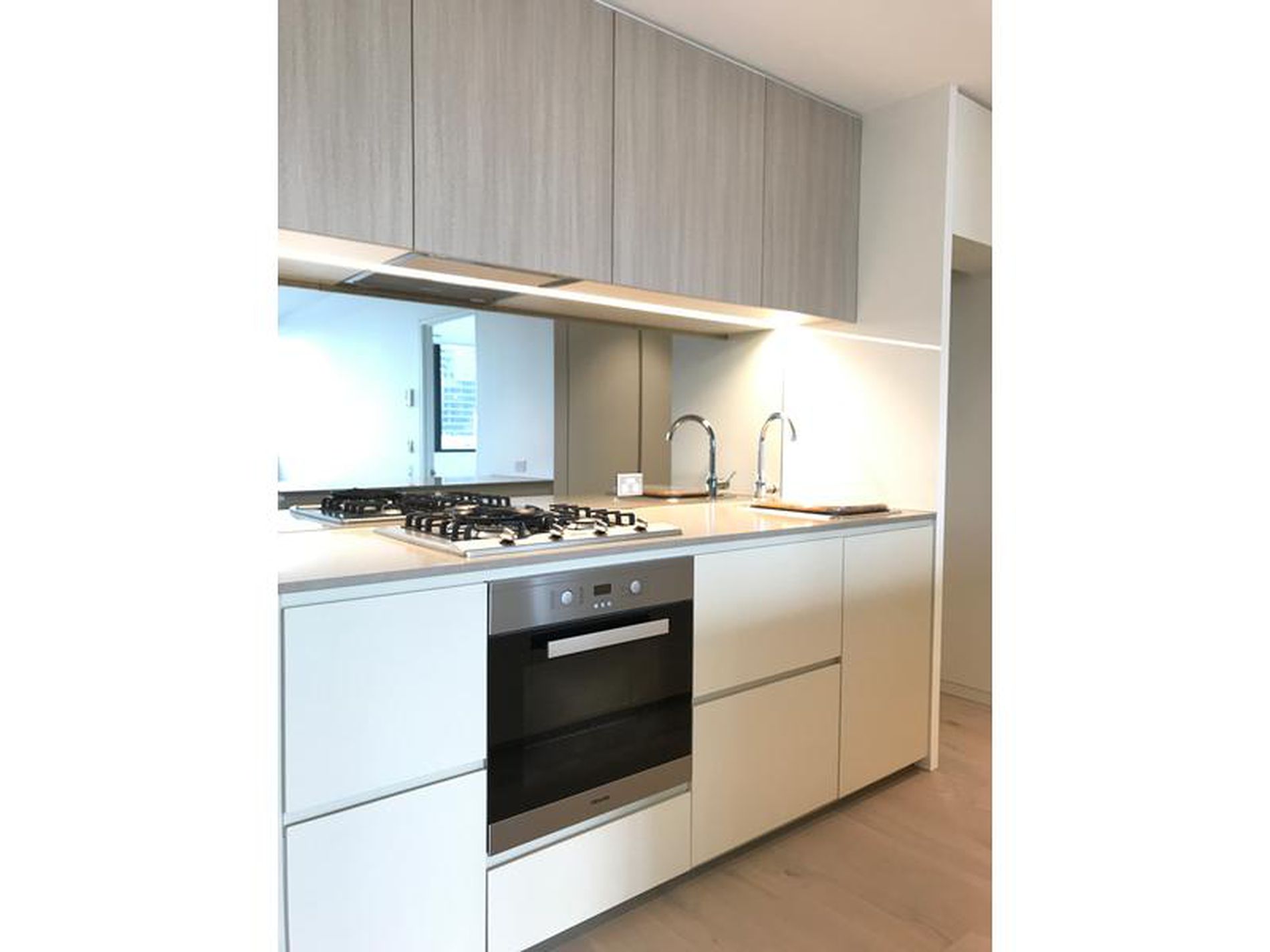 503S / 883 Collins Street, Docklands