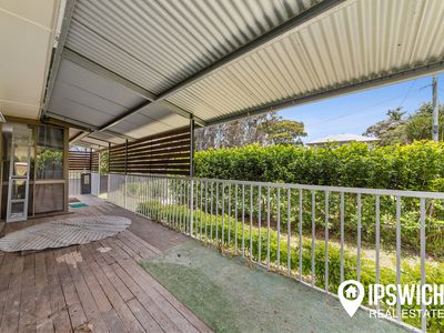 14 Roberts Street, North Ipswich