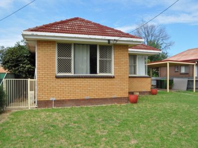 261 Kooba Street, North Albury