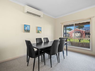 4 Winnen Place, Port Fairy