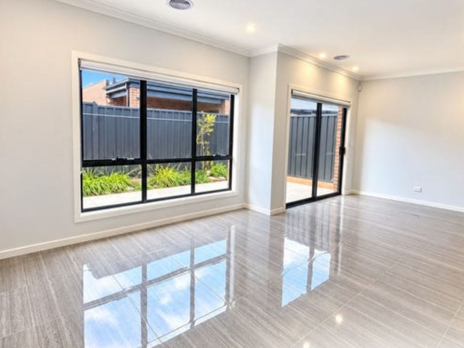 42 Orientation Avenue, Tarneit
