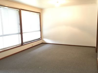 1 / 24 Lagoon Street, Barrack Heights