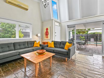 17-19 Tamarind Street, Holloways Beach
