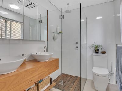 81 Lake Conjola Entrance Road, Lake Conjola