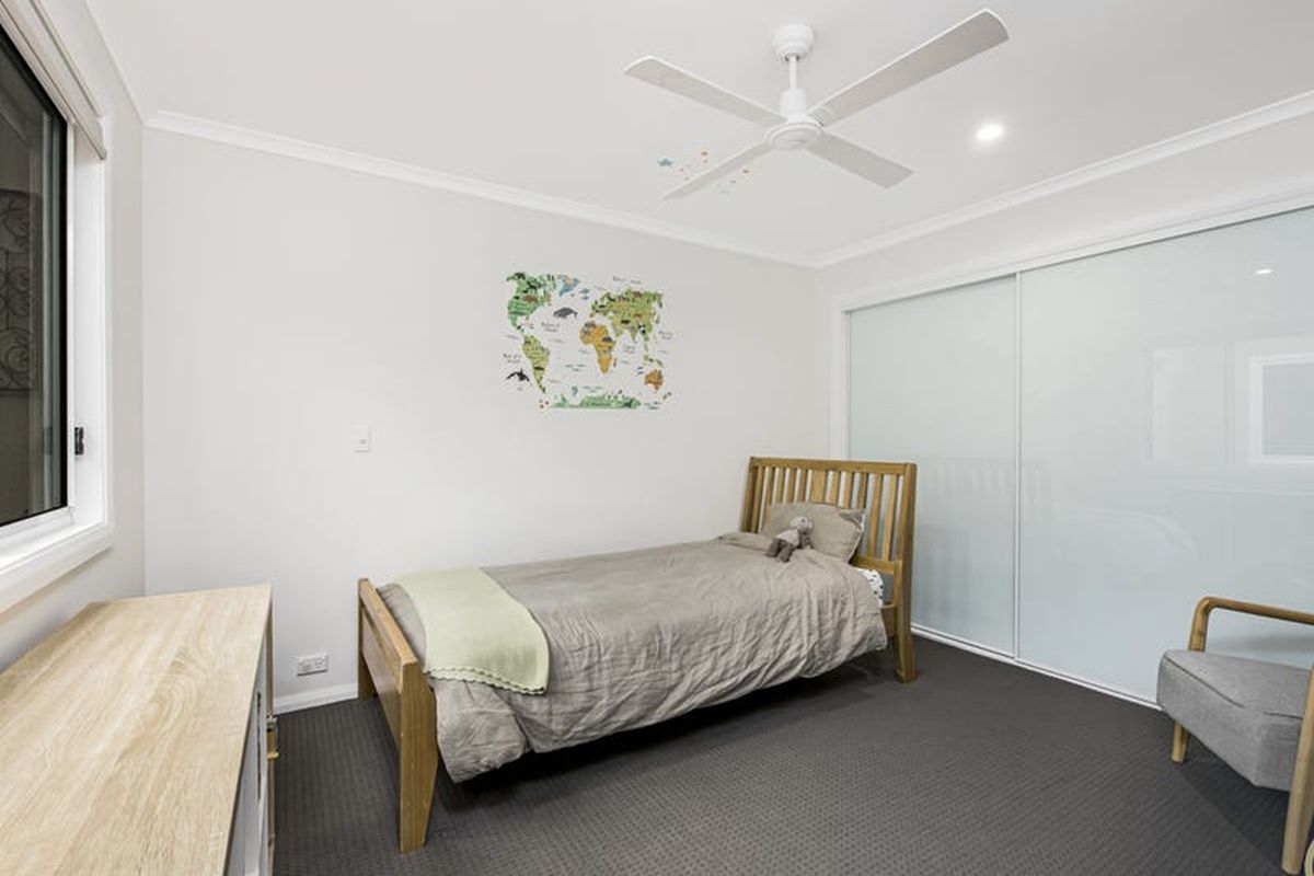 4 Lakewood Avenue, Green Point