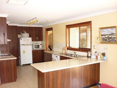 42 Mumford Crescent, Dubbo