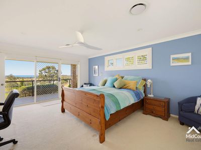 22 Headland Drive, Hallidays Point