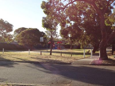102 River View Avenue, South Guildford