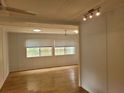 6 SUNRISE ROAD, Sapphire Central