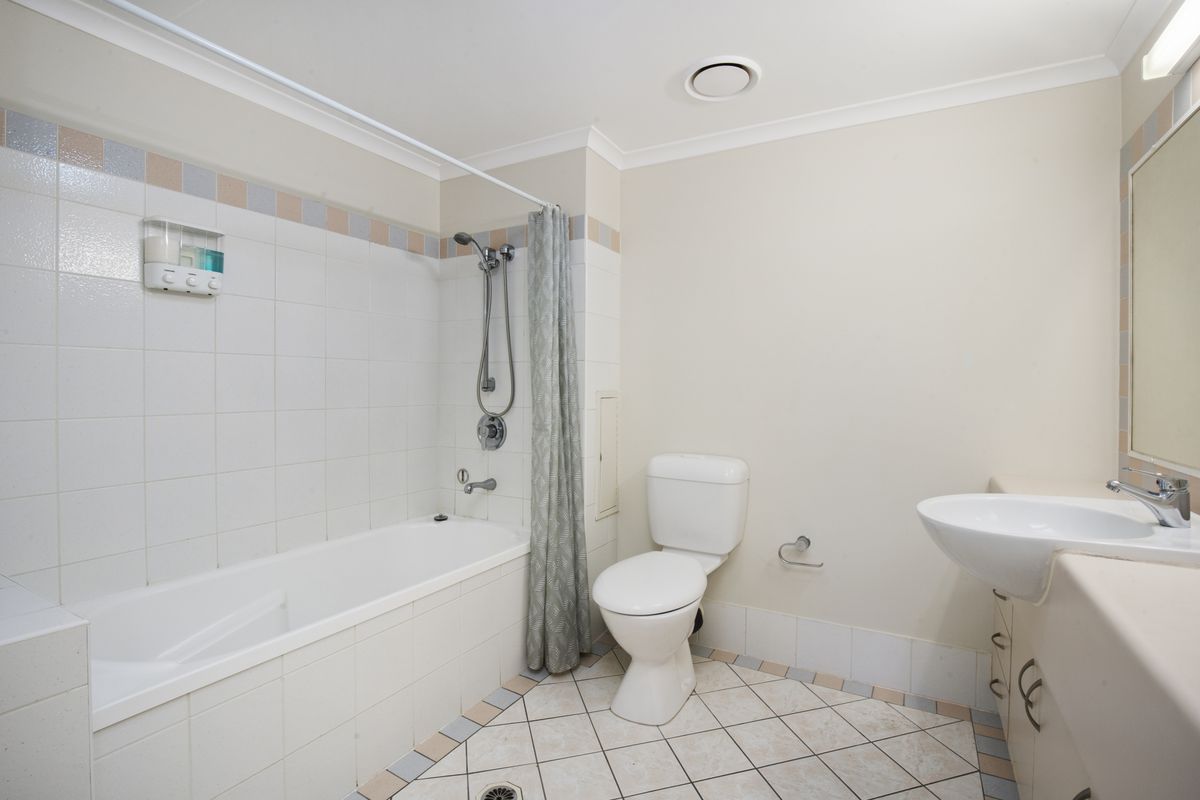 1-8 Paradise Island, Surfers Paradise