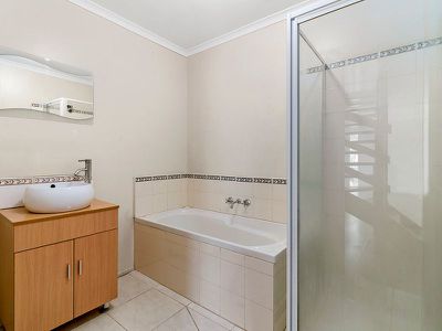 3 Oak Street, Brightview