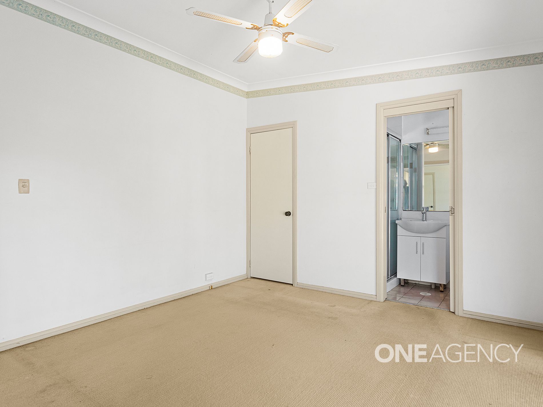 11 Jacaranda Cres, Albion Park Rail