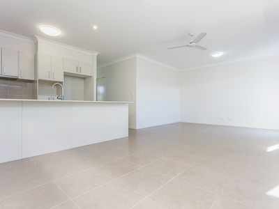 2/100 Brickworks Road, Kallangur