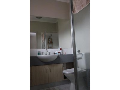 8 / 143 Barrabool Road, Highton