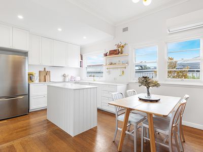 17 Fifth Street, Weston