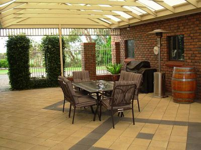 1-100 Sisters Road, Mount Schank