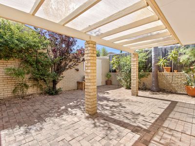 2/31 Ostend Road, Scarborough